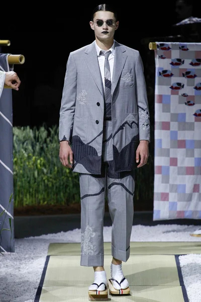 Look 5